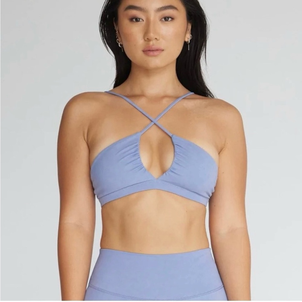 CROP SHOP BOUTIQUE - MILA CROP FADE BLUE